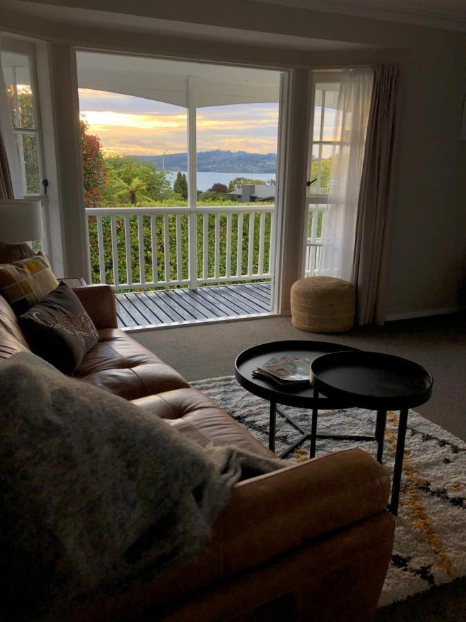 2Mins To Lakefront Family Retreat Taupo Ngoại thất bức ảnh